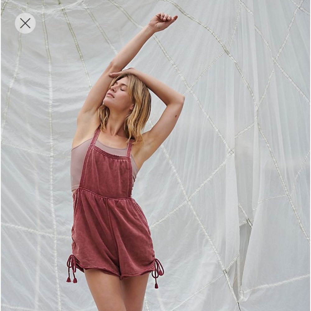 Free people ✨Adjustable pinkish maroon romper